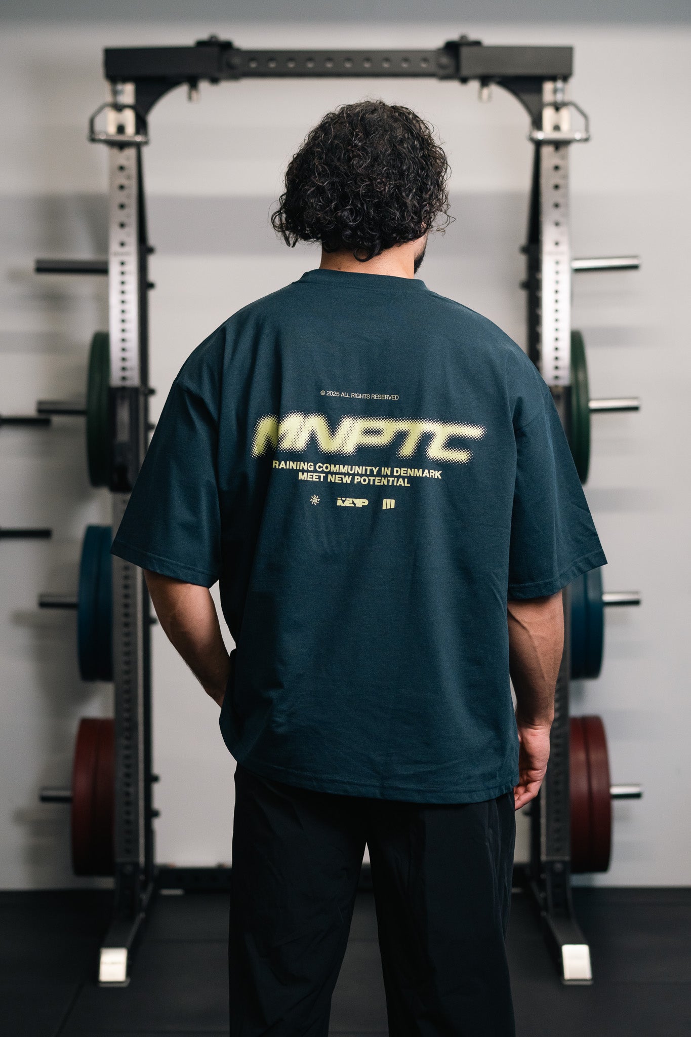 TC MNPTC Halftone Blå/Gul Box Fit Tee