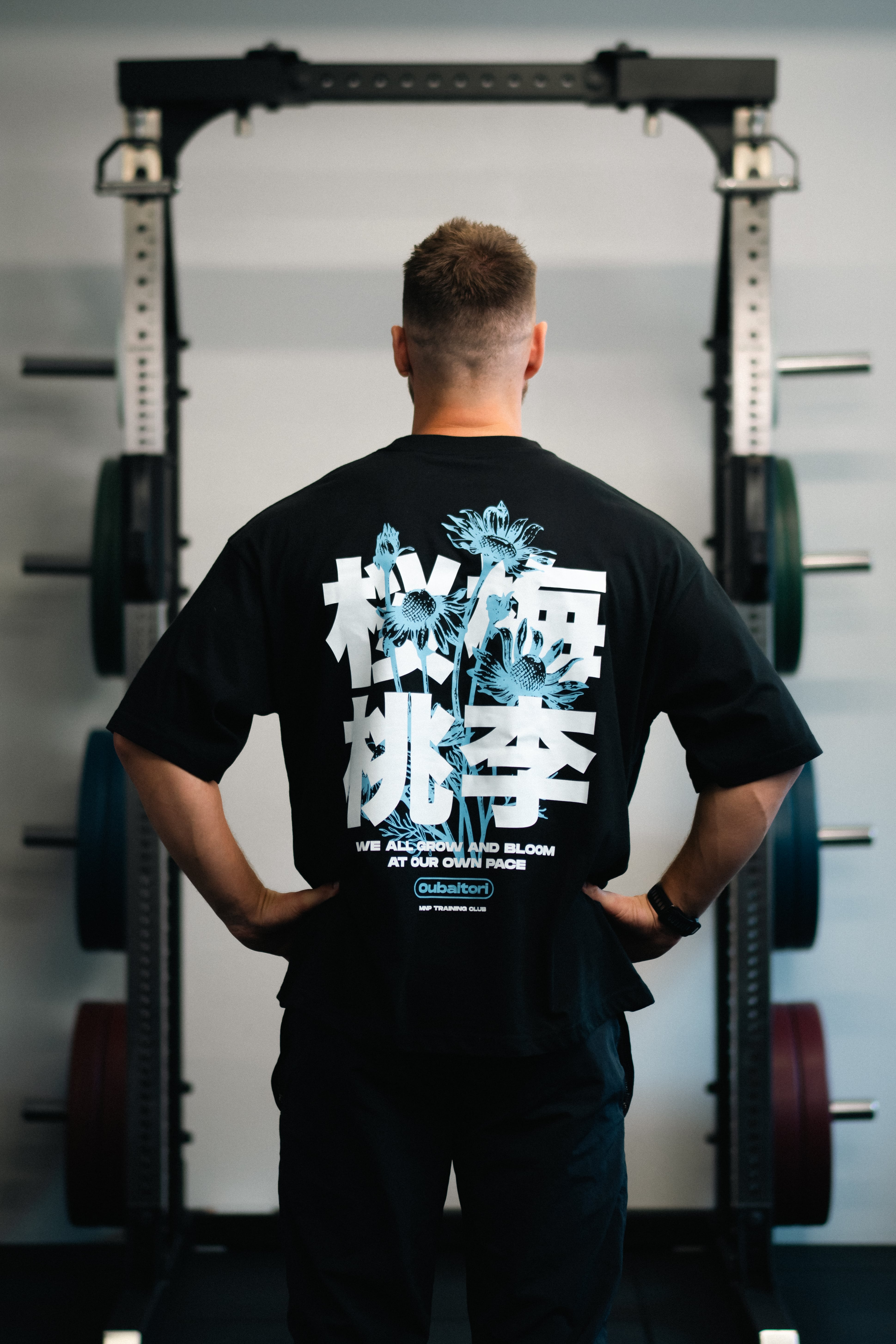 TC Oubaitori Sort/hvid/blå Box Fit Tee