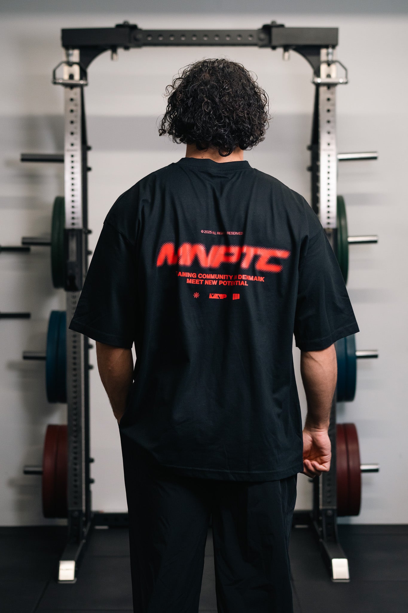 TC MNPTC Halftone Sort/Rød Box Fit Tee