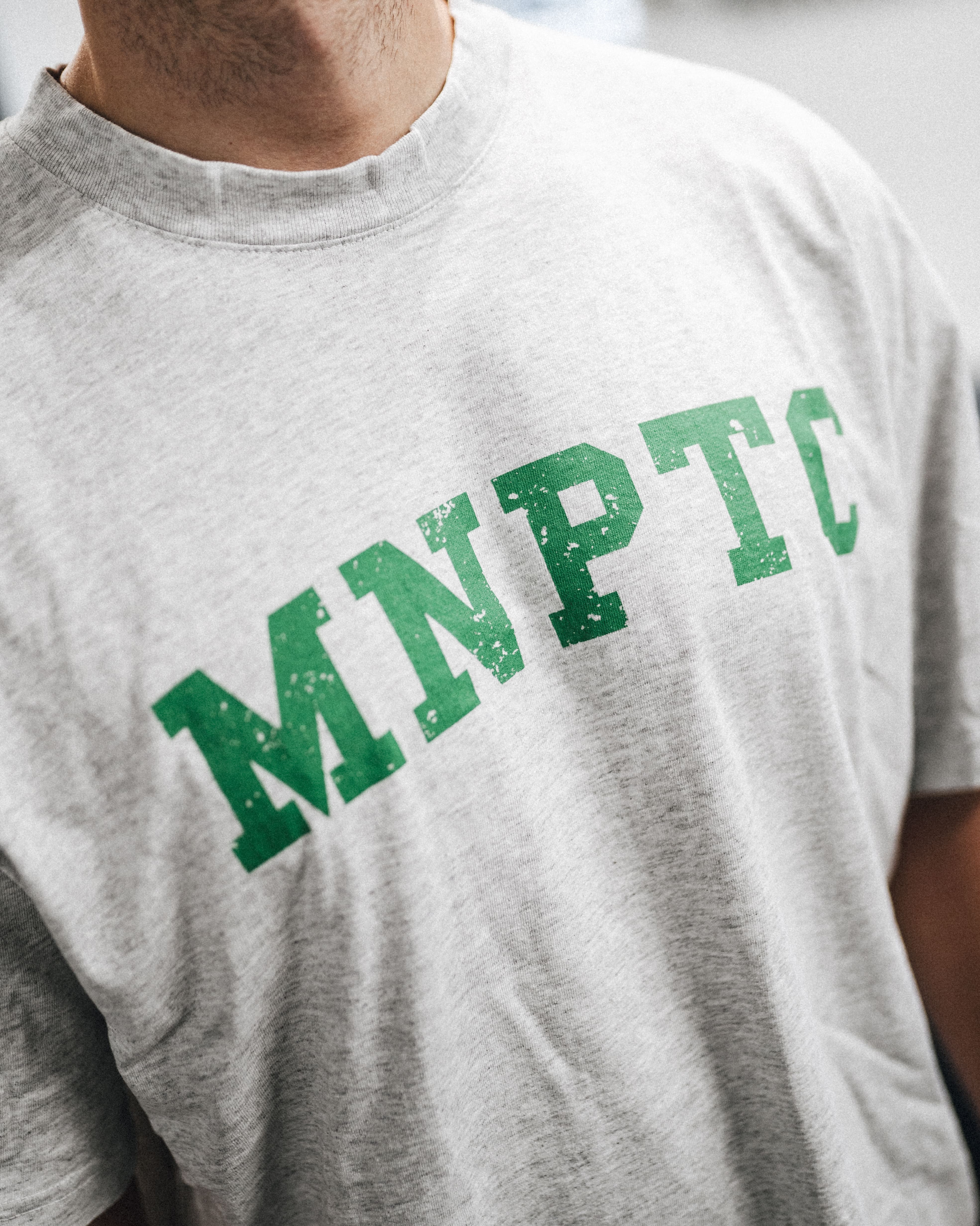 mnp training club oversize t-shirt college logo